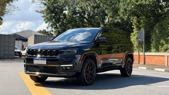 JEEP COMMANDER 2.0 HURRICANE 4 TURBO GASOLINA BLACKHAWK AT9